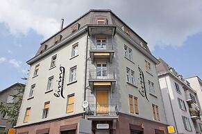 Comfort Apartments by LivingDownTown