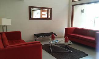 Acero Apartment