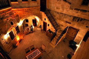 Has Cave Konak