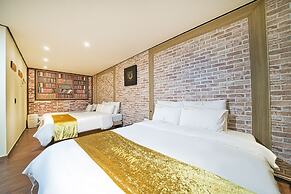 Chakan Hotel