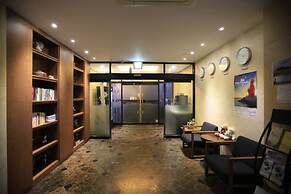Chakan Hotel