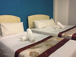 Woodpecker Lodge Kuching