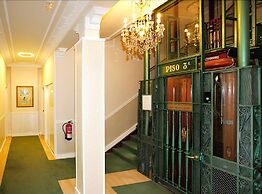 Hotel Niza