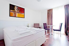 Suite Apartments by Livingdowntown