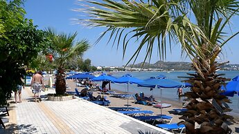 Tinas Plus Hotel