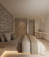 Tinas Plus Hotel