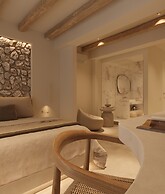 Tinas Plus Hotel