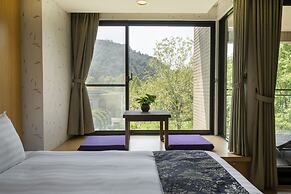 Tai Yi Red Maple Resort