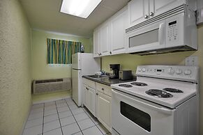 Palmetto Beachfront Hotel, a By the Sea Resort