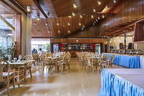 Eastland Hotel