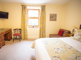 Harewood End Inn