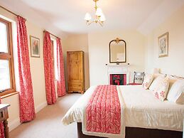 Harewood End Inn