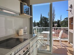 Emerald Apartments