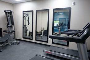 Country Inn & Suites by Radisson, Belleville, ON