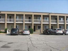 Super 8 by Wyndham Windsor/Dougall