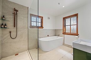 Wanaka Homestead Lodge & Cottages