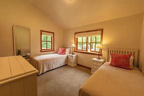 Wanaka Homestead Lodge & Cottages