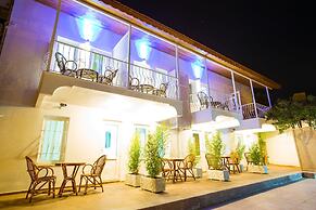 Cinar Hotel