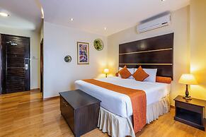 The Monarch Hotel