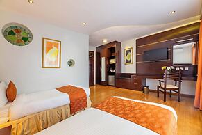 The Monarch Hotel