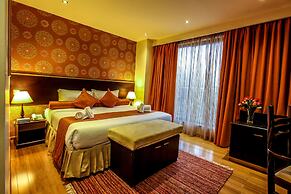 The Monarch Hotel