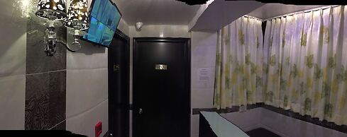 Skylark Hostel