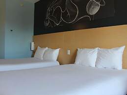 Ibis Culiacan
