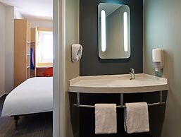 Ibis Culiacan