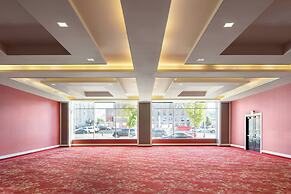 The Davenport Grand, Autograph Collection