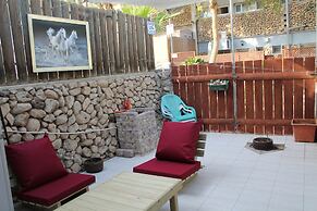 Zimmer Dora Dead Sea