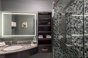 Applause Hotel by CLIQUE