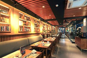 Ivory Hotel Bandung