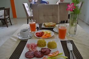 Hotel Renacer