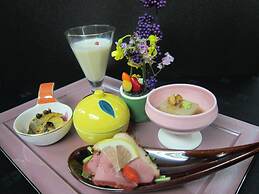 Sun Members Hirugano