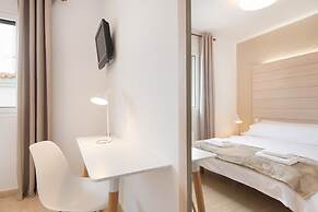 Hostal Jume - Urban Rooms
