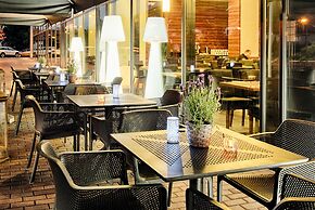 Warsaw Plaza Hotel