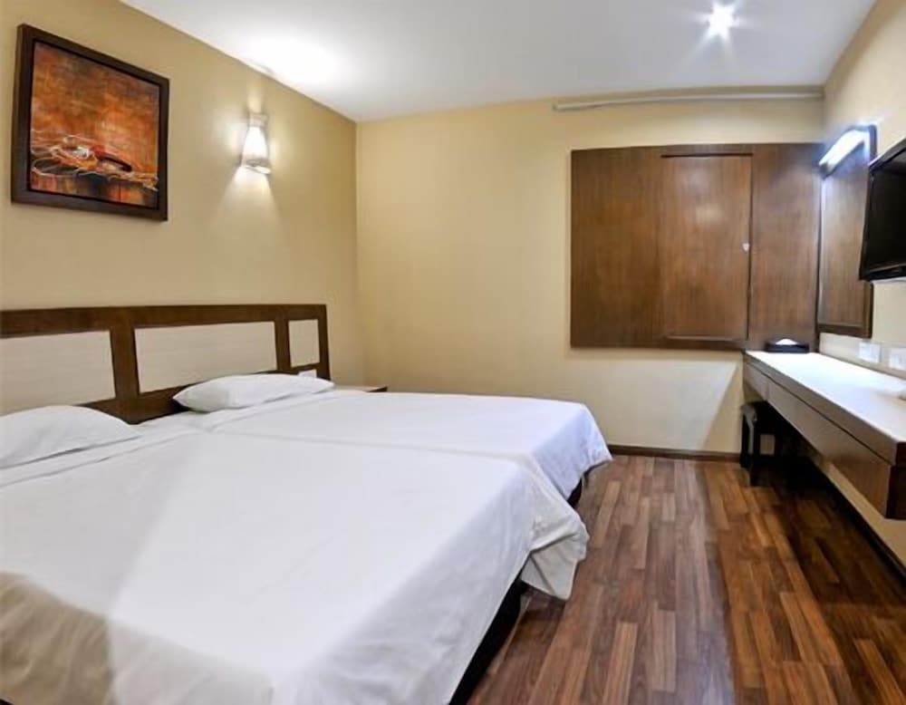 Ming Paragon Hotel