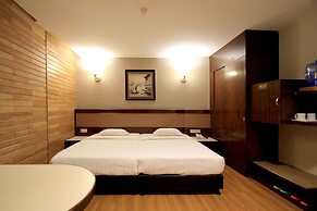 Ming Paragon Hotel