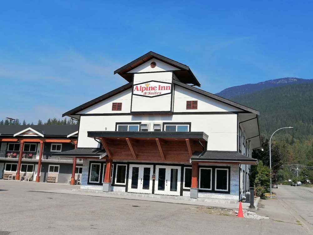 Alpine Inn & Suites