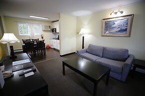 Alpine Inn & Suites