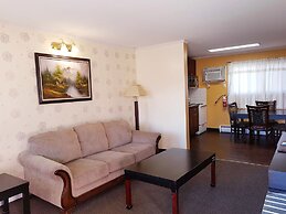 Alpine Inn & Suites