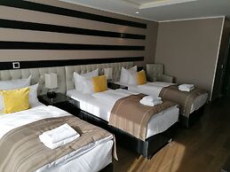Skyline Hotel