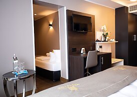 Skyline Hotel