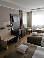 Skyline Hotel