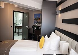 Skyline Hotel