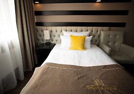 Skyline Hotel