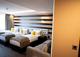 Skyline Hotel