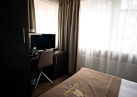 Skyline Hotel