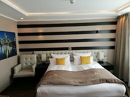 Skyline Hotel