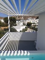Relux Ios Hotel
